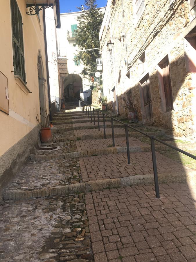 Hotel Arma Ristorante Arma di Taggia Exterior photo